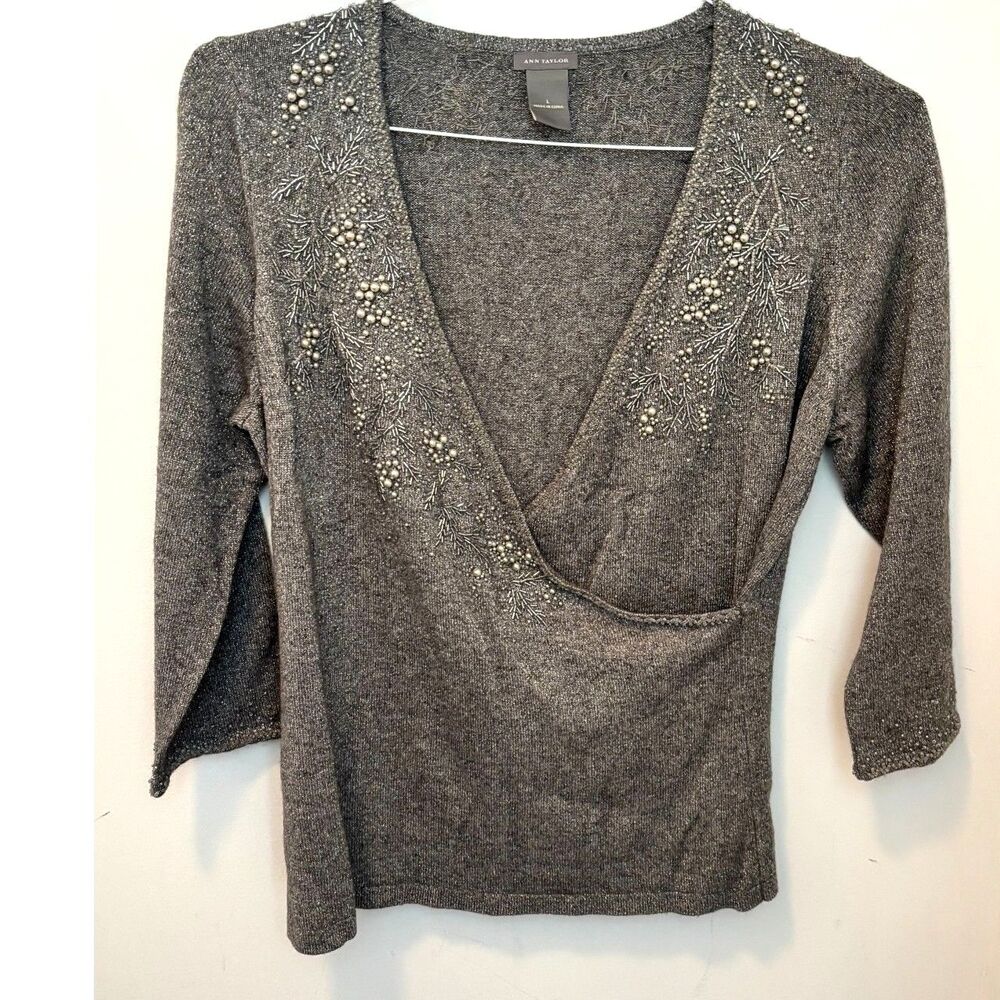 Ann Taylor Beaded V-Neck Sweater Top Gray Embellished 3/4 Sleeve Size L